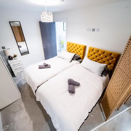 Bv Spacious 1-Bedroom Apartment Close To Town Center - Sleeps 6 브래드퍼드 외부 사진