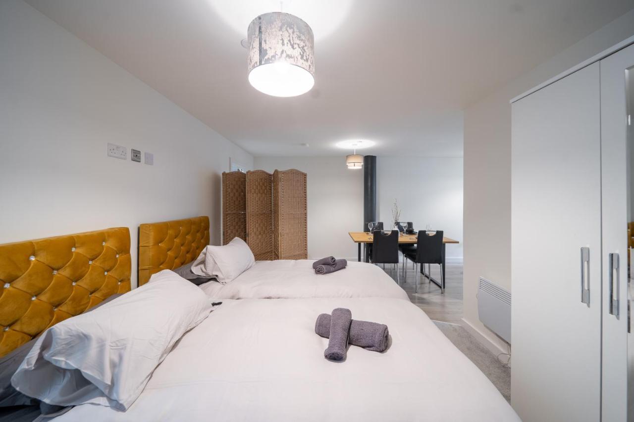 Bv Spacious 1-Bedroom Apartment Close To Town Center - Sleeps 6 브래드퍼드 외부 사진