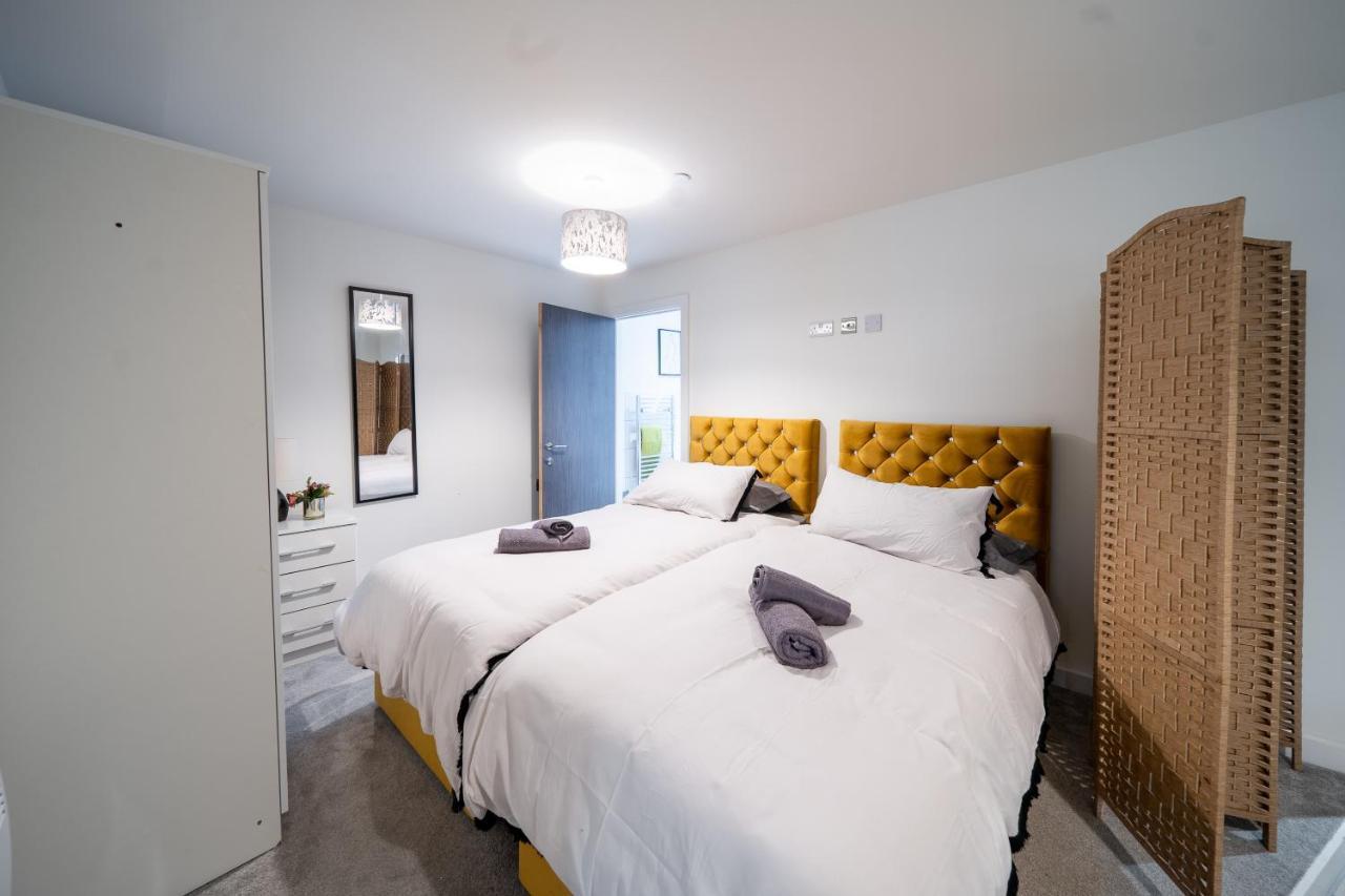 Bv Spacious 1-Bedroom Apartment Close To Town Center - Sleeps 6 브래드퍼드 외부 사진