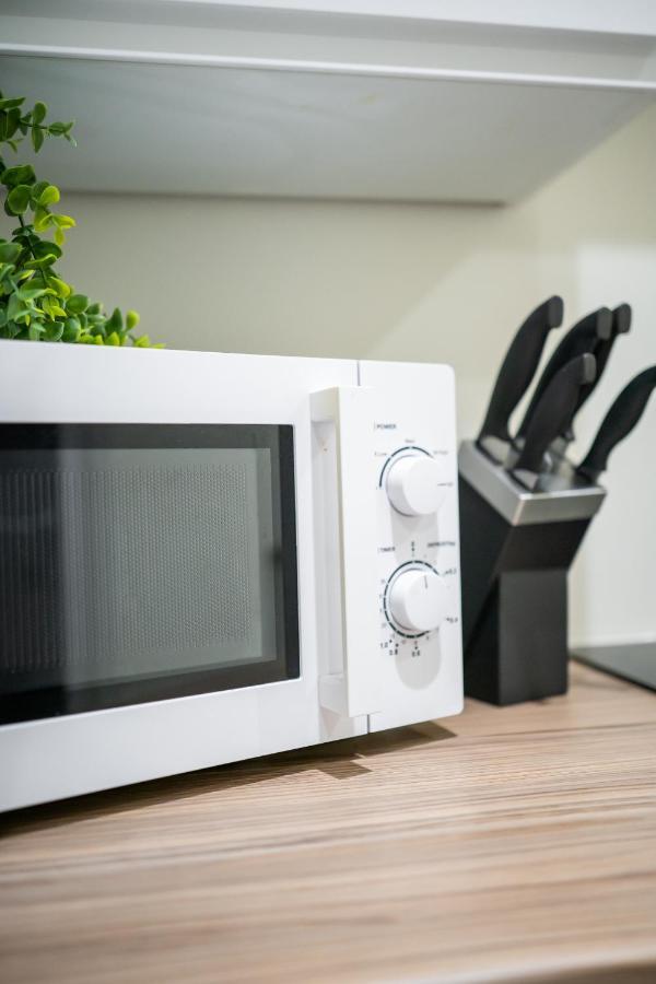 Bv Spacious 1-Bedroom Apartment Close To Town Center - Sleeps 6 브래드퍼드 외부 사진