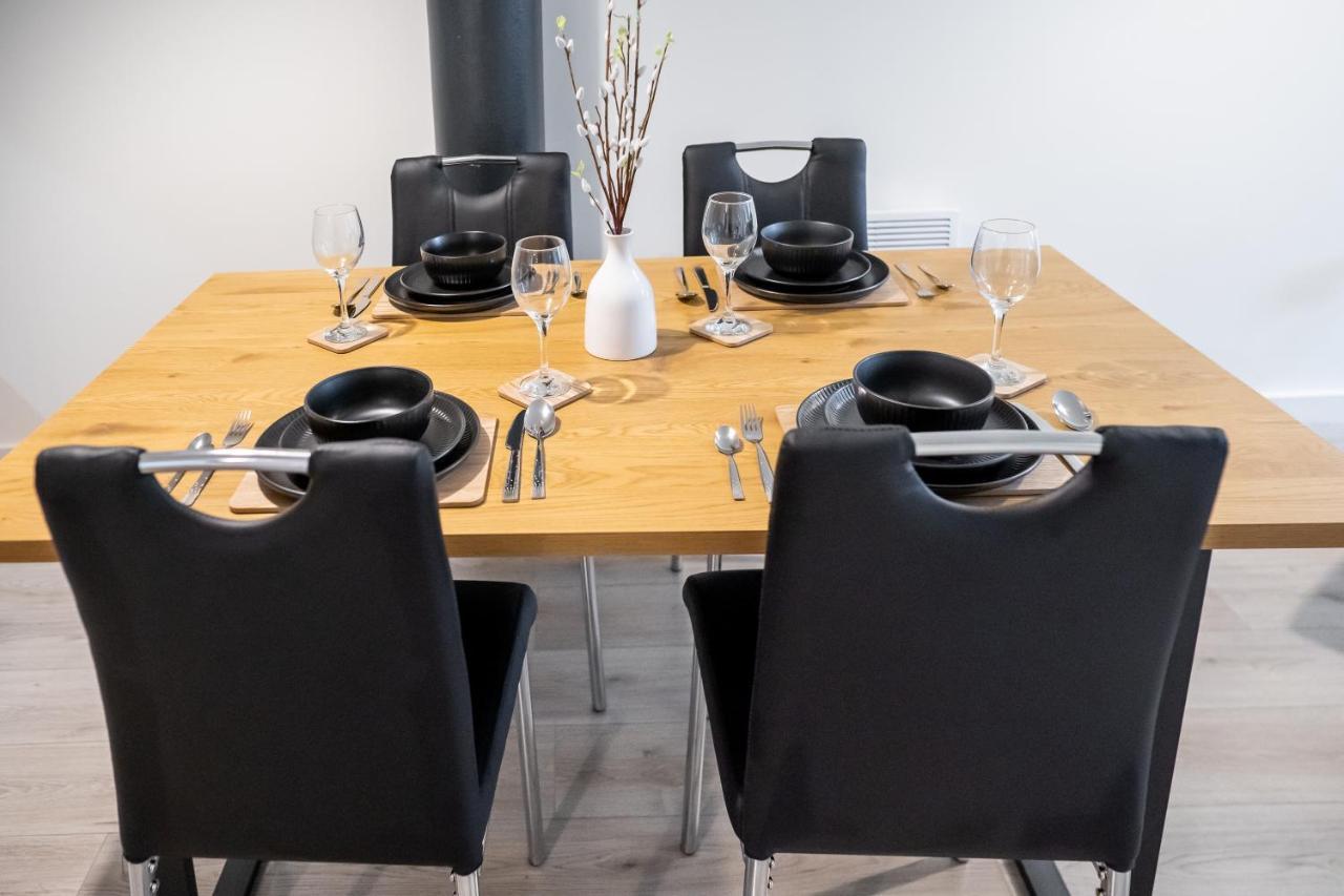 Bv Spacious 1-Bedroom Apartment Close To Town Center - Sleeps 6 브래드퍼드 외부 사진