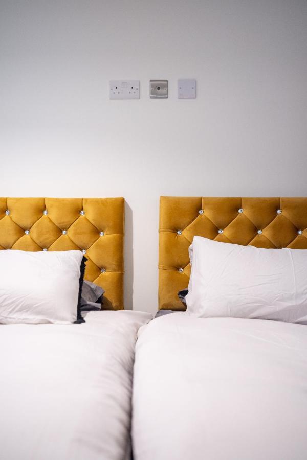 Bv Spacious 1-Bedroom Apartment Close To Town Center - Sleeps 6 브래드퍼드 외부 사진